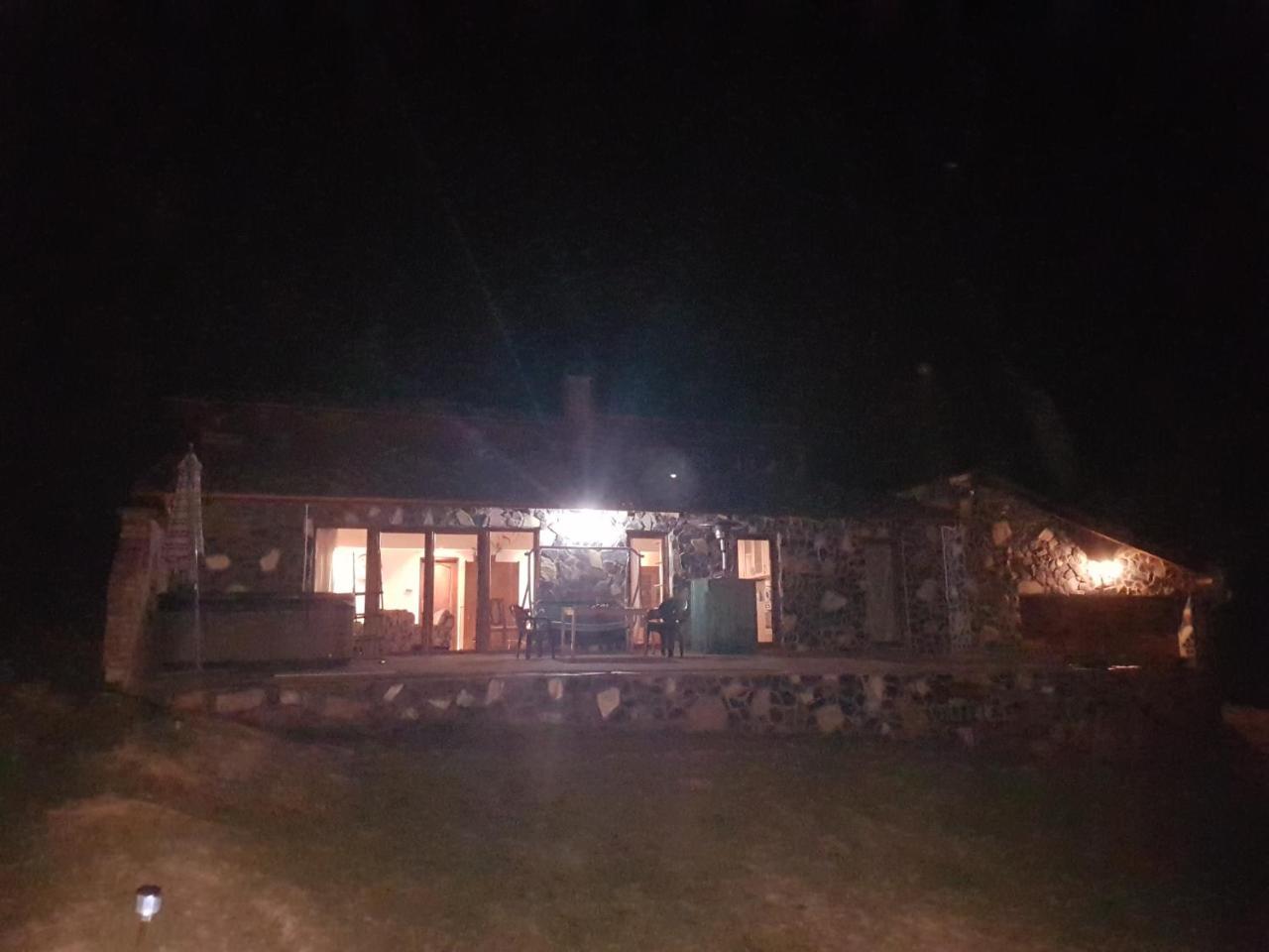 Old Stone Villa Obarok Ngoại thất bức ảnh